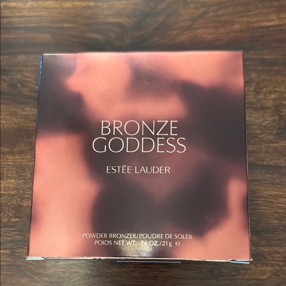 Estée Lauder Bronze Goddess Powder Bronzer brand new
